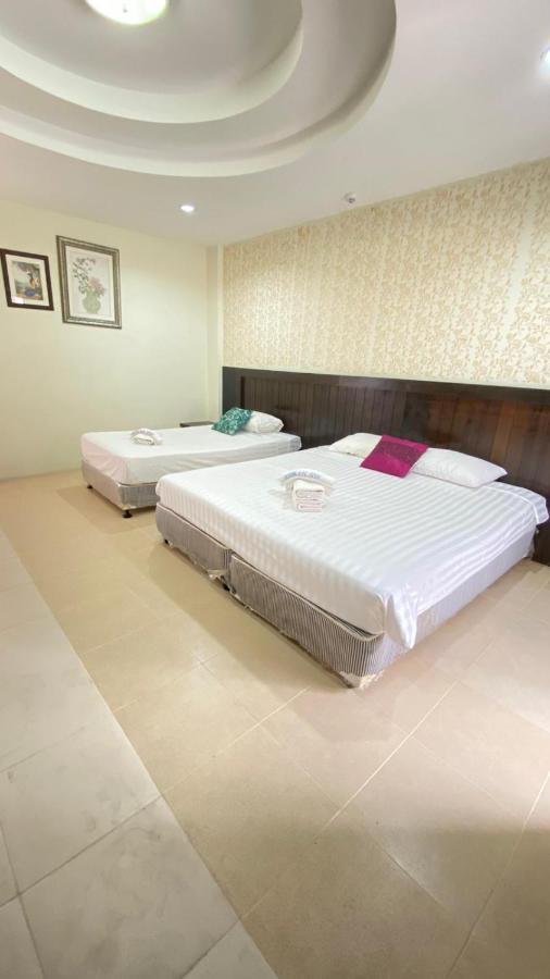 Hill Side Patong Hotel Esterno foto
