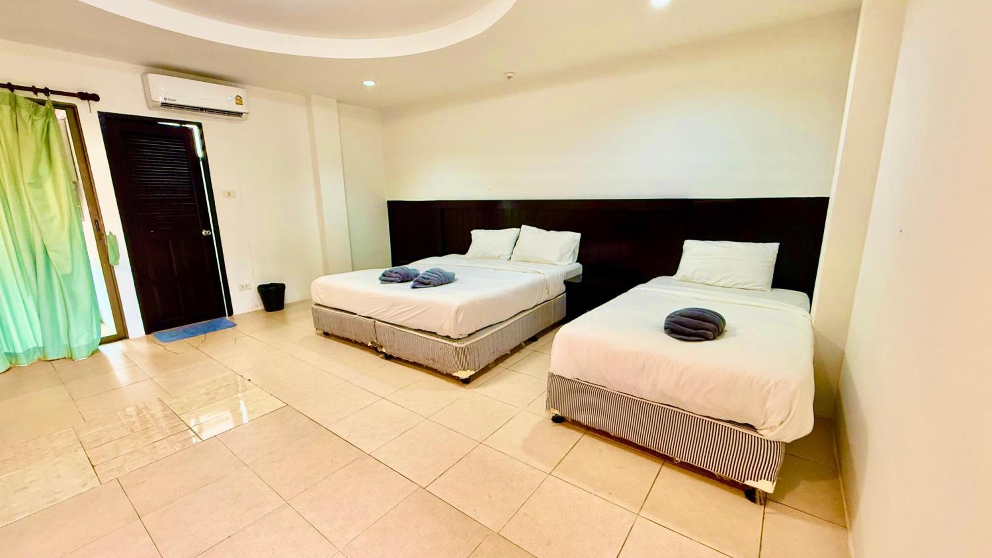 Hill Side Patong Hotel Esterno foto